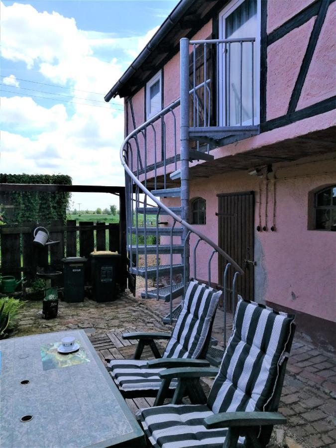 Familienfreundliches Ferienhaus Mit 3 Schlafzimmern Oldisleben エクステリア 写真